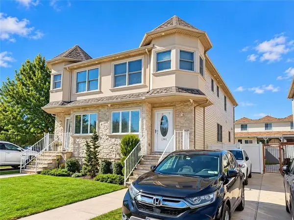 391 Grimsby Street, Staten  Island, NY 10306
