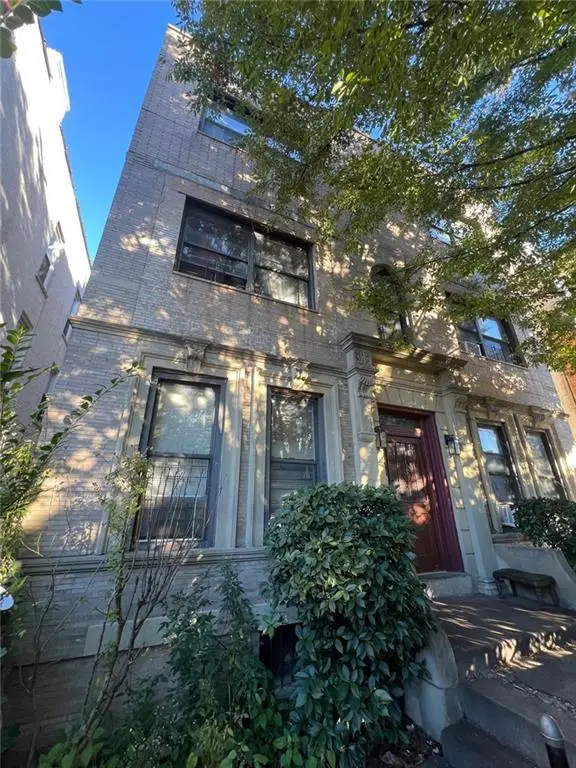 541 E.26th Street, Brooklyn, NY 11210