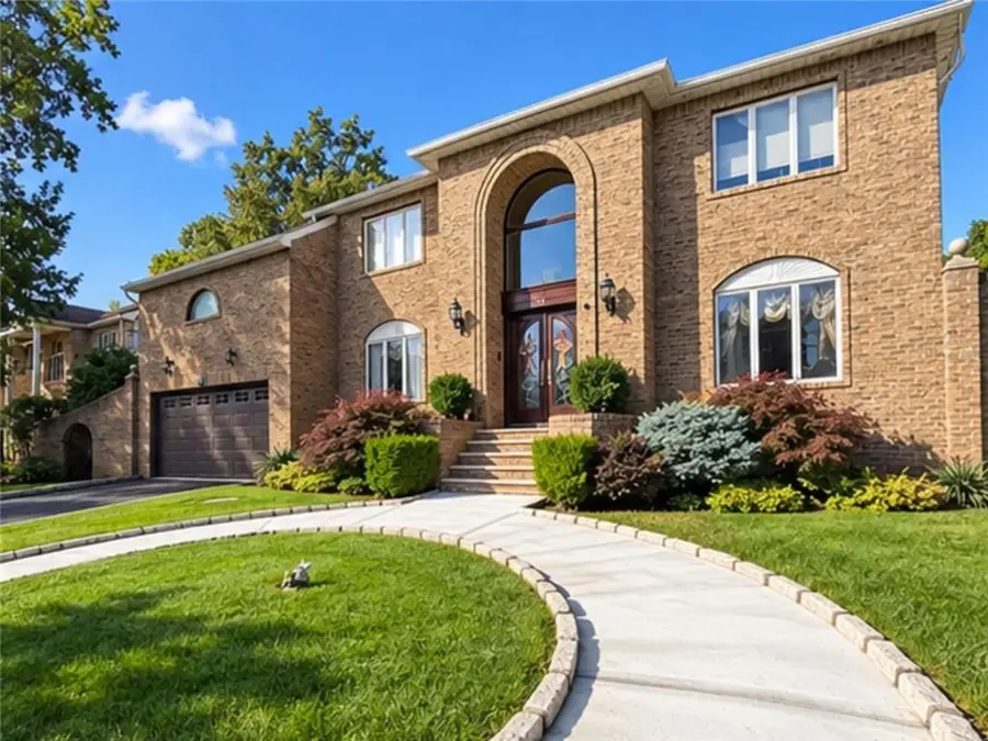 34 Fayann Lane, Staten Island, NY 10307 - #2