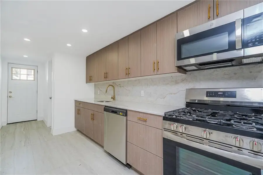 8 Brighton Court, Brooklyn, NY 11223 - #3