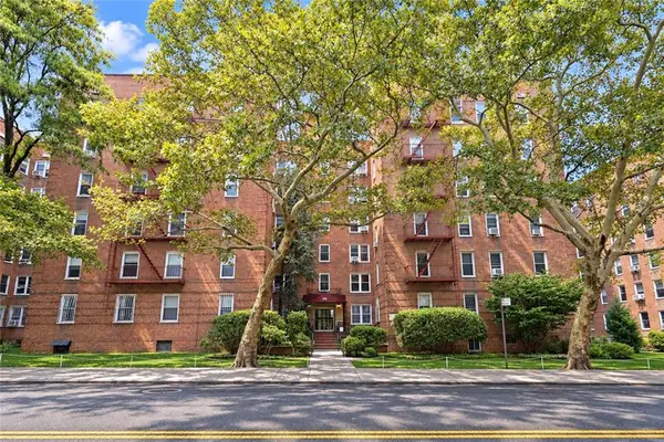 221 Mcdonald Avenue #1G, Brooklyn, NY 11218