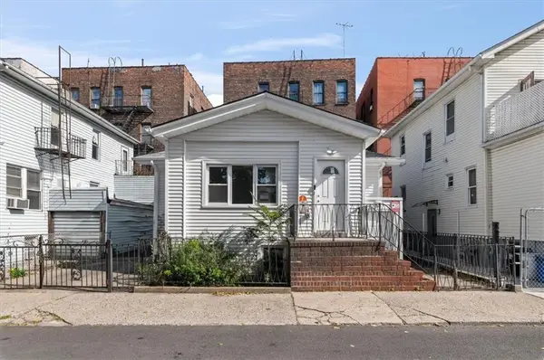 3041 Brighton 8 Street, Brooklyn, NY 11235