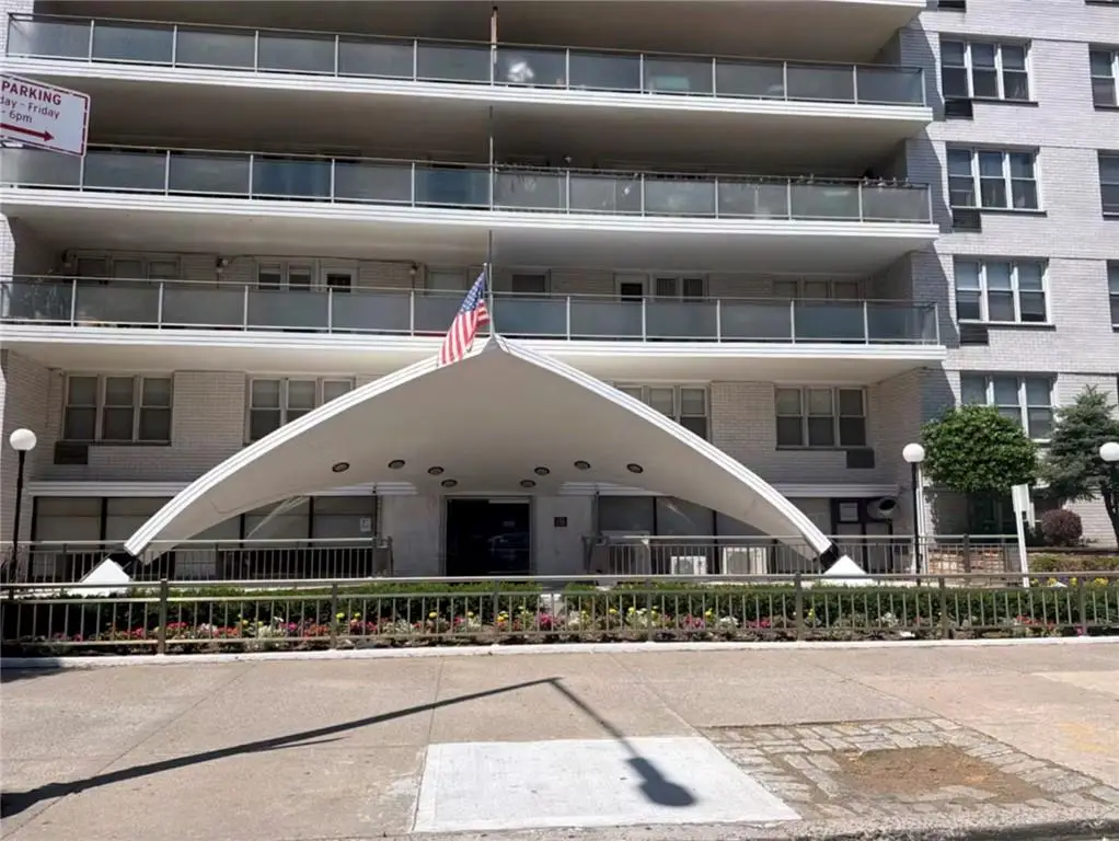 370 Ocean Parkway #4D, Brooklyn, NY 11218 - #1