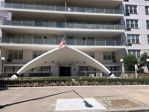 370 Ocean Parkway #4D, Brooklyn, NY 11218