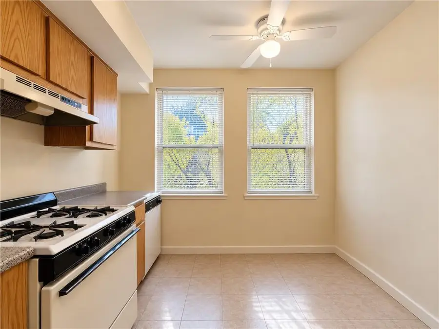 107 Vanderbilt Avenue #b, Brooklyn, NY 11205 - #3