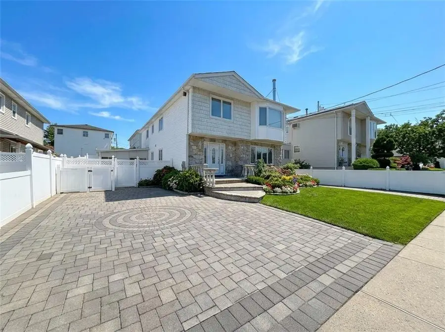 162 Stroud Avenue, Staten Island, NY 10312 - #2