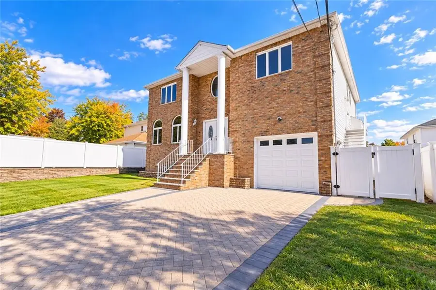 615 Page Avenue, Staten Island, NY 10307 - #3