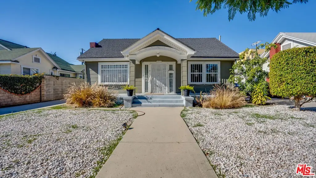 1051 5th Avenue, Los Angeles, CA 90019 - Image #1