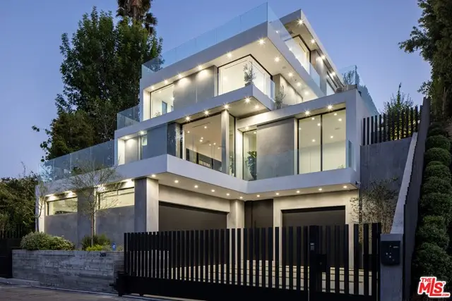 2419 El Contento Drive, Los Angeles, CA 90068 - #1