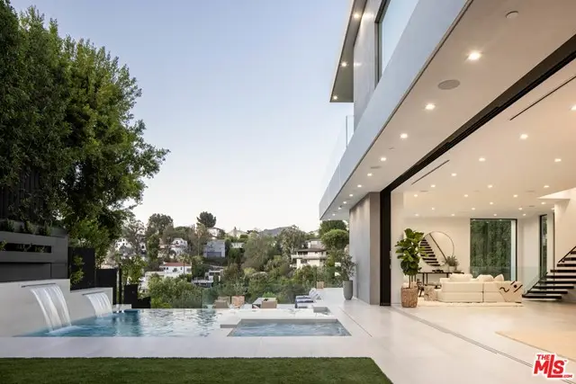 2419 El Contento Drive, Los Angeles, CA 90068 - #2