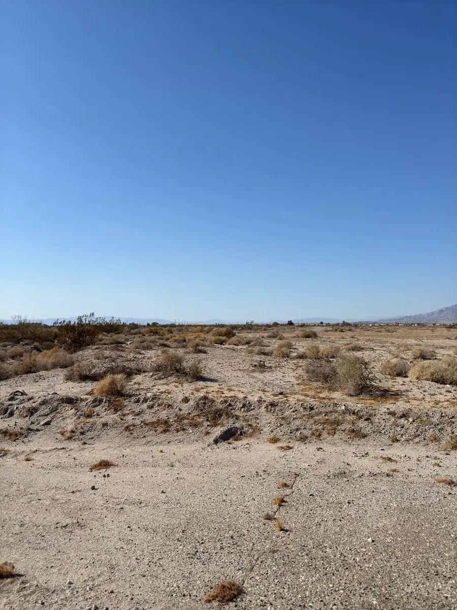 2625 Sea Manor Avenue, Thermal, CA 92274 - Image #2