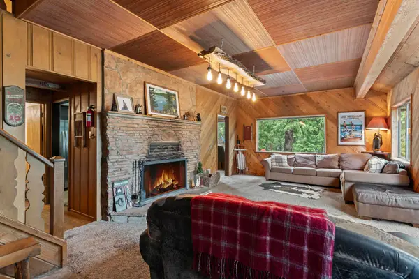 109 Fremont Road, Lake Arrowhead, CA 92352