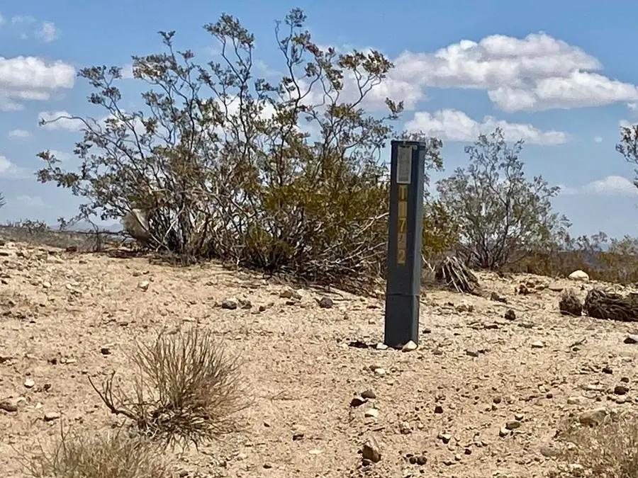 107 Sunburst Avenue, Joshua Tree, CA 92252 - Image #2