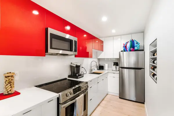 2812 N Auburn Court #F201, Palm Springs, CA 92262