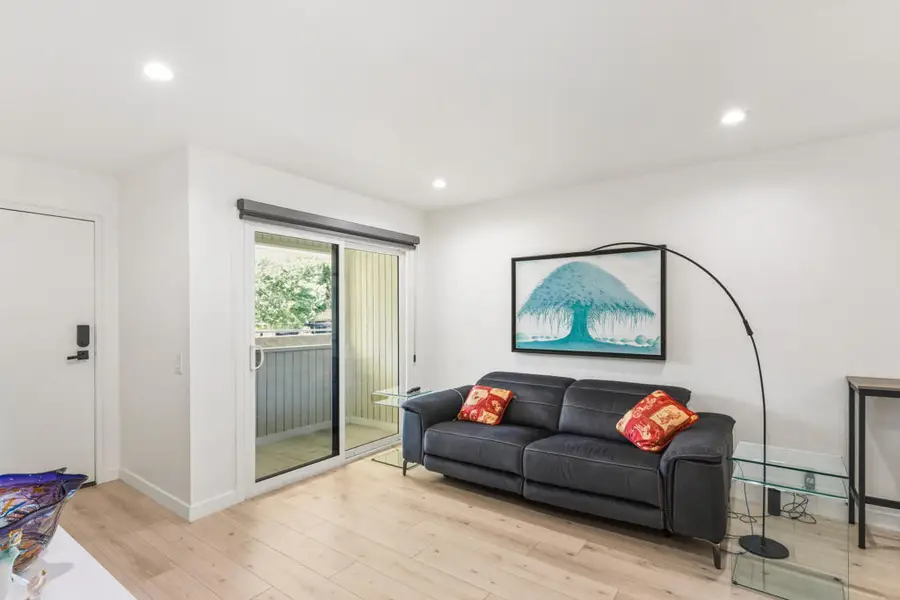 2812 N Auburn Court #F201, Palm Springs, CA 92262 - Image #3