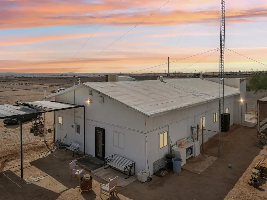 2154 Riviera Circle, Thermal, CA 92274 - Image #2