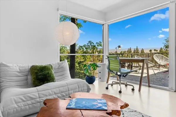 2020 Southridge Drive, Palm Springs, CA 92264