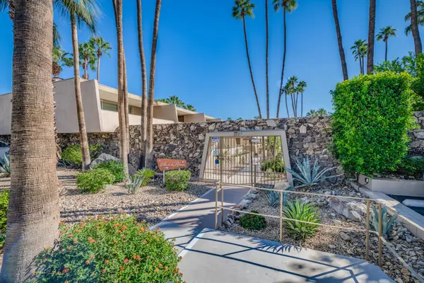197 W Via Lola #7, Palm Springs, CA 92262