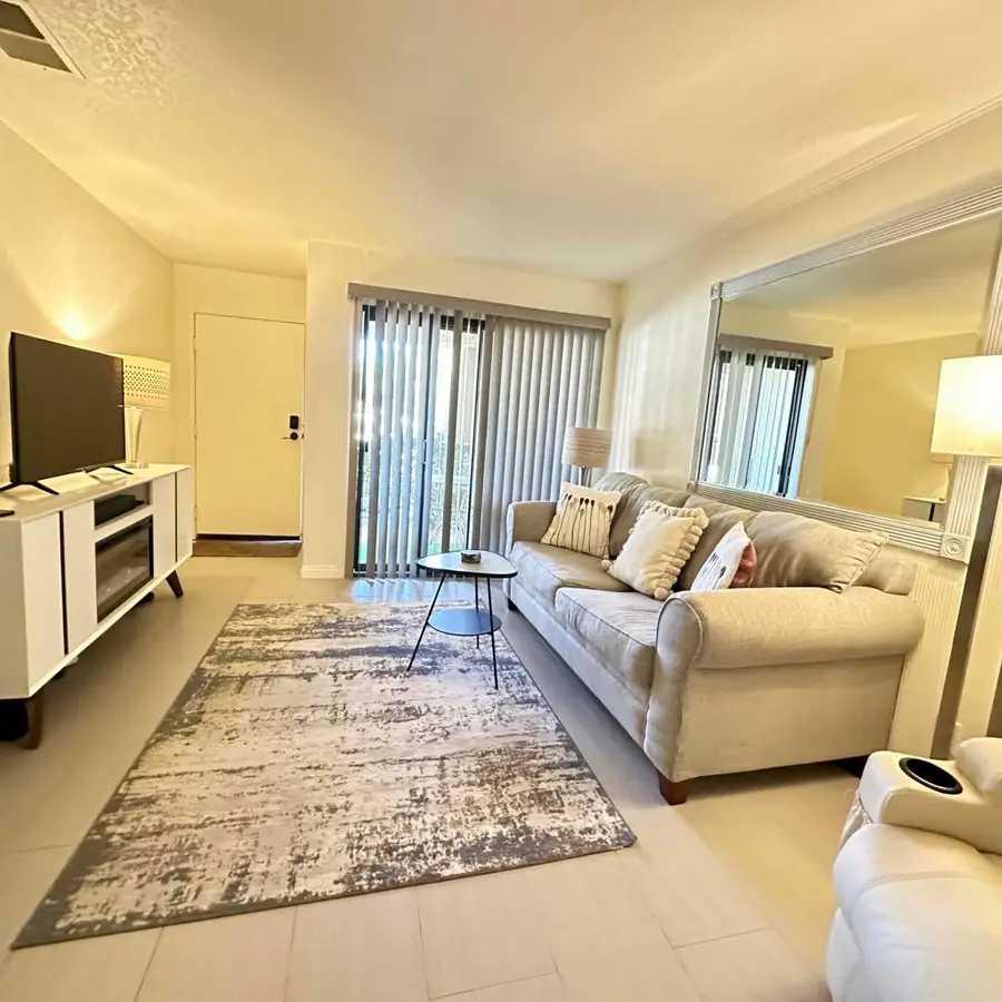 2821 N Los Felices Circle W #114, Palm Springs, CA 92262 - Image #2