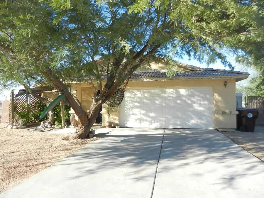 1252 Roselle Avenue, Thermal, CA 92274 - Image #2