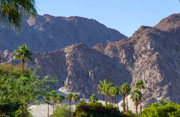 48145 Paso Tiempo Lane, La Quinta, CA 92253