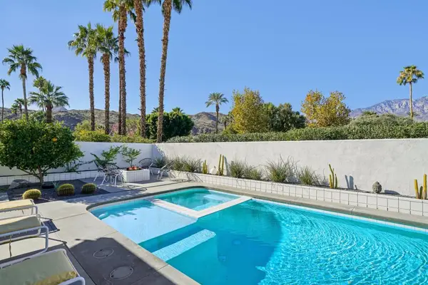 2463 S Broadmoor Drive, Palm Springs, CA 92264