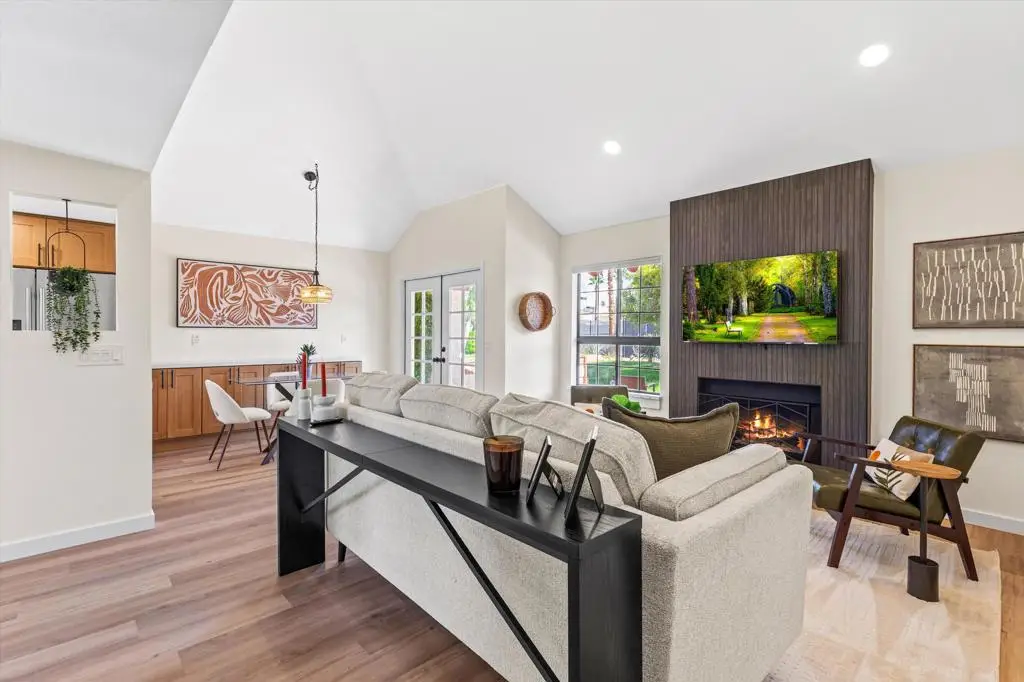 126 Avellino Circle, Palm Desert, CA 92211 - #1