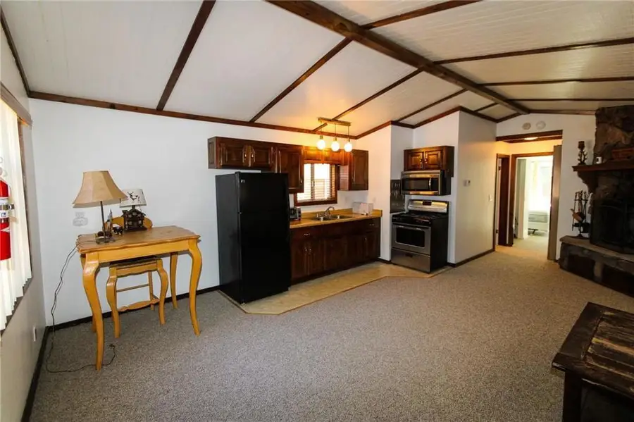 607 Spruce, Sugarloaf, CA 92386 - Image #3