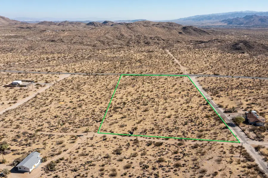 5610 Yucca Mesa Road, Yucca Valley, CA 92284 - #3