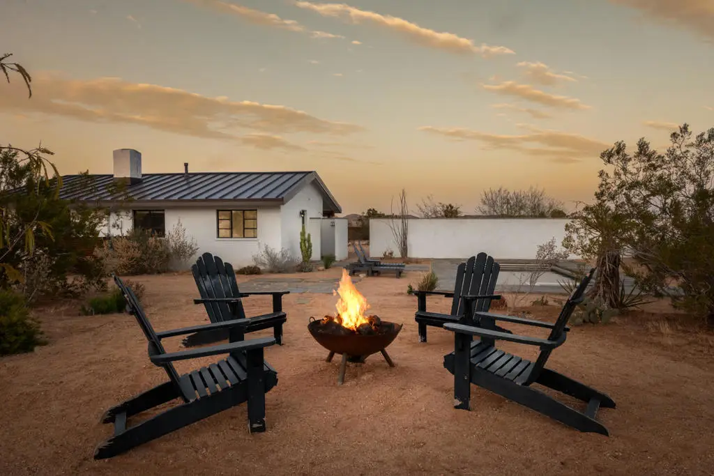 1564 Hilton Avenue, Yucca Valley, CA 92284 - #1