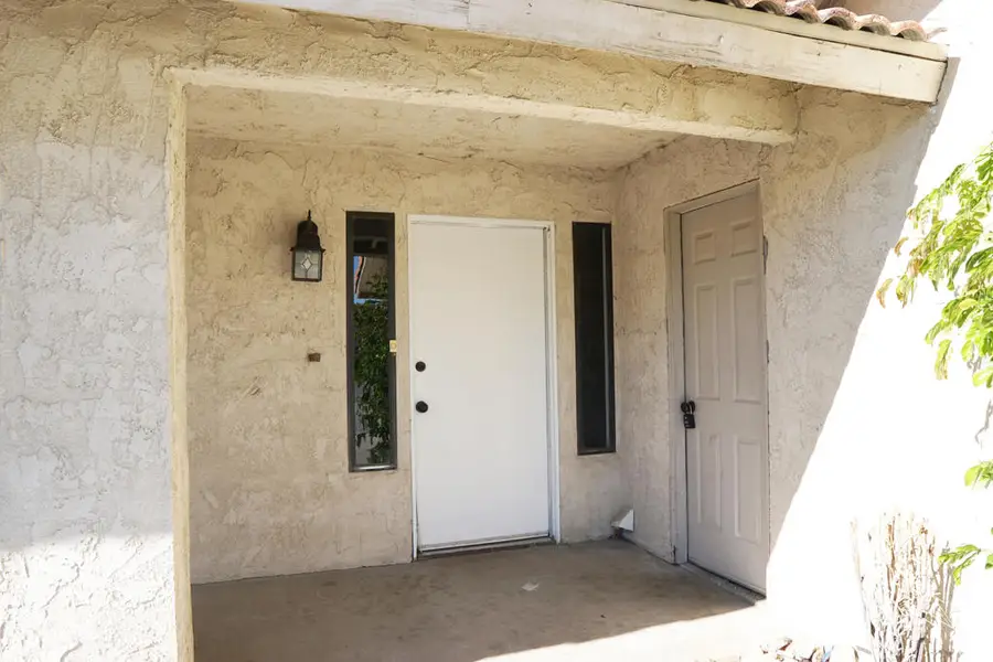 52145 Avenida Bermudas, La Quinta, CA 92253 - Image #2