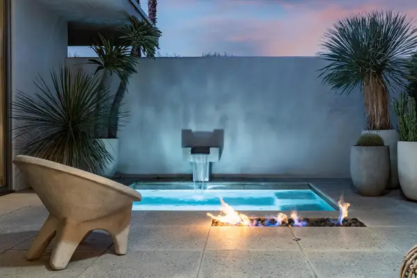 170 Desert Lakes Drive, Palm Springs, CA 92264