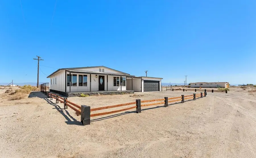 786 Molokai Avenue, Thermal, CA 92274 - #3