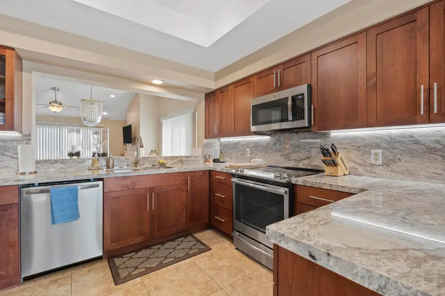 752 Vista Lago Drive N, Palm Desert, CA 92211 - #3