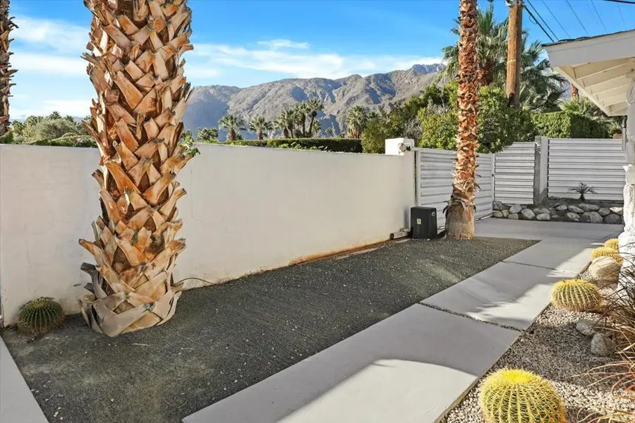 400 W Via Escuela, Palm Springs, CA 92262 - Image #2