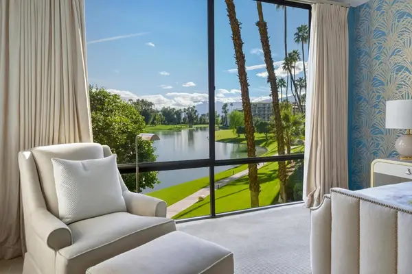 910 Island Drive #207, Rancho Mirage, CA 92270