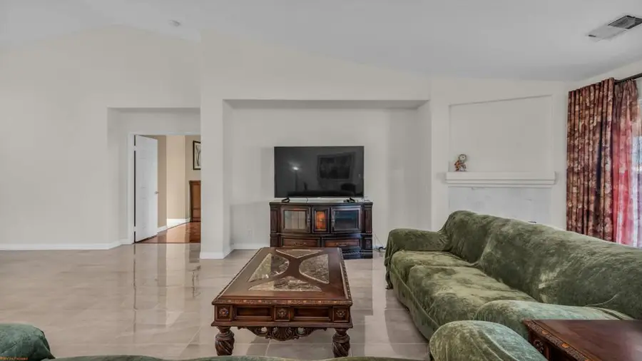 80612 Declaration Avenue, Indio, CA 92201 - Image #3