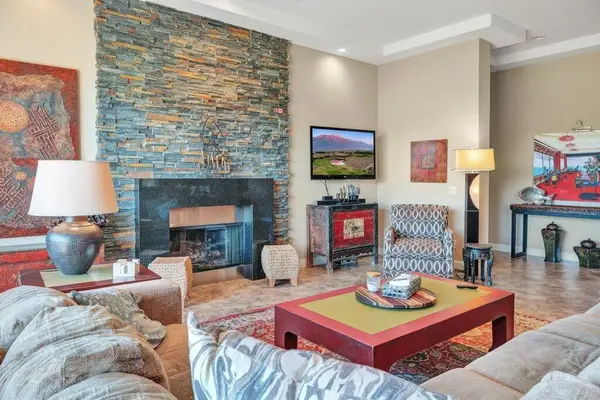 38410 Zinnia Lane E, Palm Desert, CA 92211