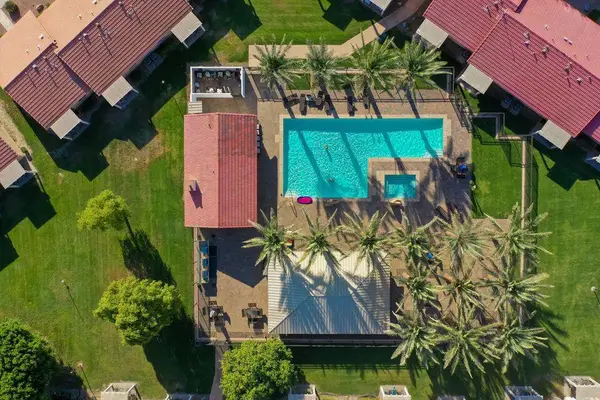 48304 Stewart Drive #J1, Indio, CA 92201