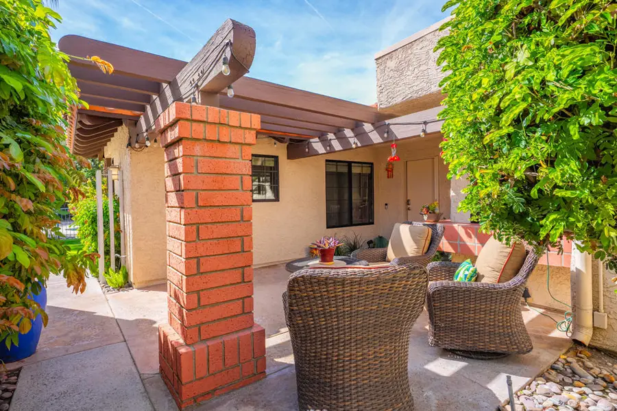 2345 S Cherokee Way #105, Palm Springs, CA 92264 - #3