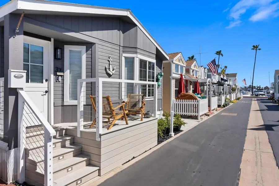 37 El Paseo Street, Newport Beach, CA 92663 - #3