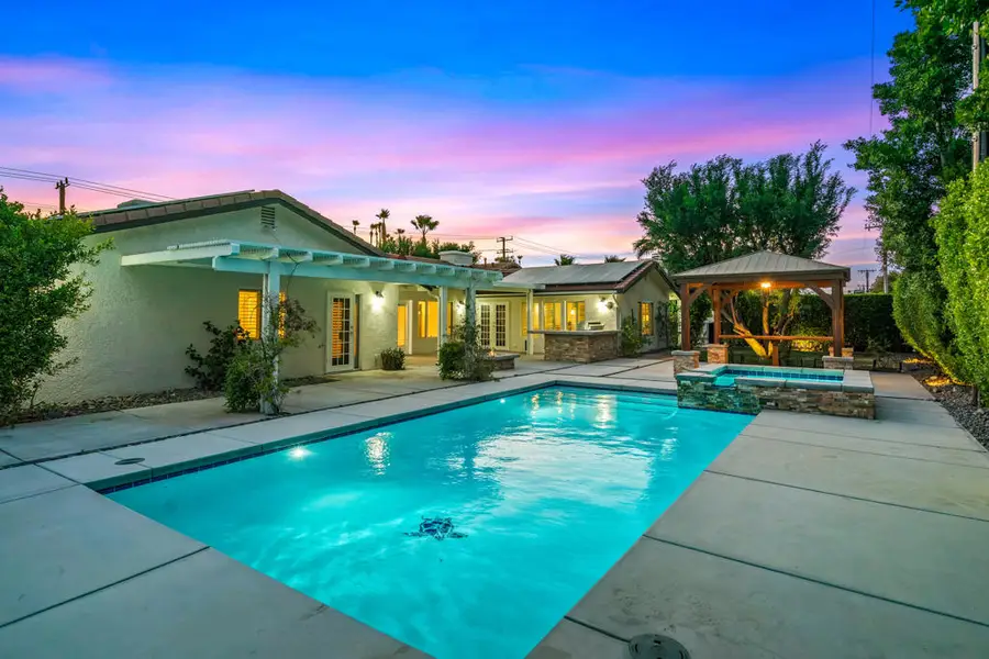 2898 N Sunrise Way, Palm Springs, CA 92262 - #2