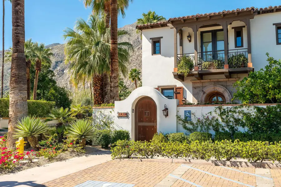 287 S Cahuilla Road, Palm Springs, CA 92262 - #2