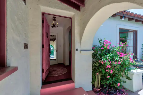 524 S Calle Ajo, Palm Springs, CA 92264