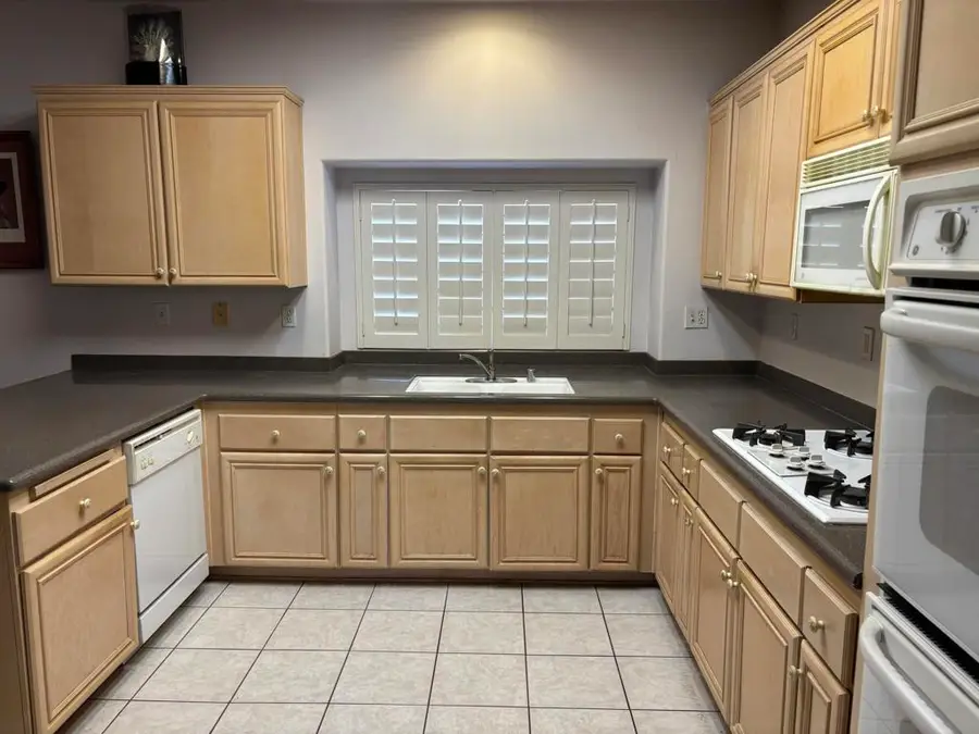 78603 San Marino Court, La Quinta, CA 92253 - #2