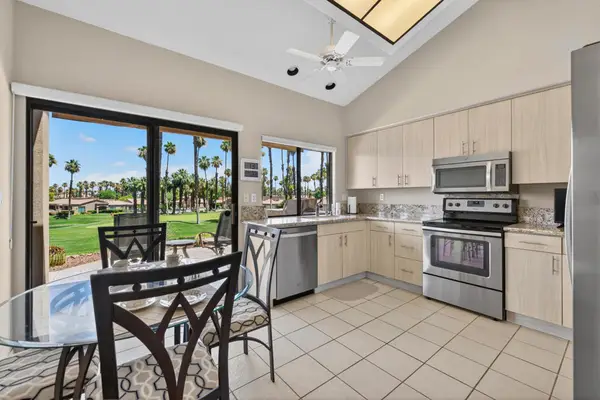 39228 Gladiolus Lane, Palm Desert, CA 92211