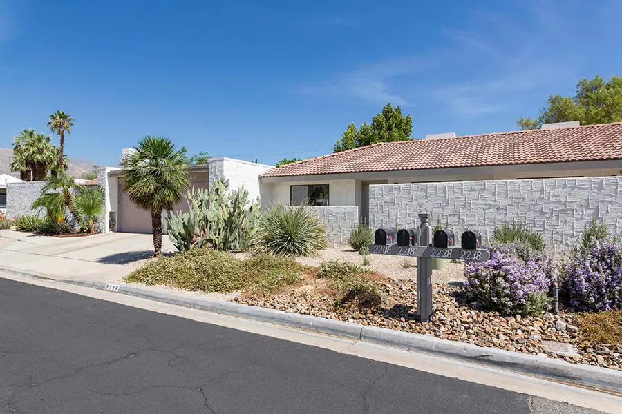 2218 N Sunshine Circle, Palm Springs, CA 92264 - #3