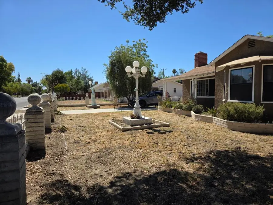 311 S Carmalita Street, Hemet, CA 92543 - #3
