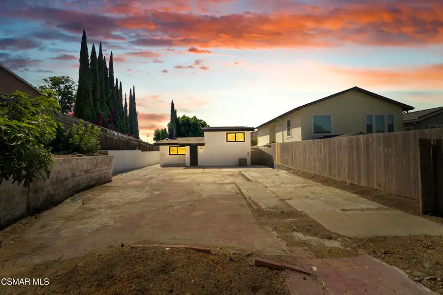 245 Houston Drive, Thousand Oaks, CA 91360 - Image #2