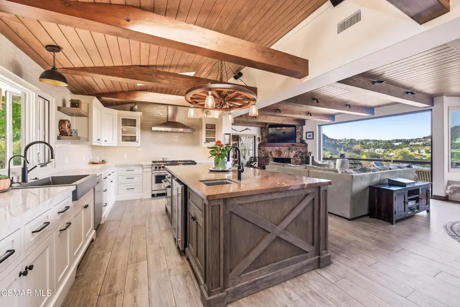 356 E Carlisle Road, Thousand Oaks, CA 91361 - Image #2